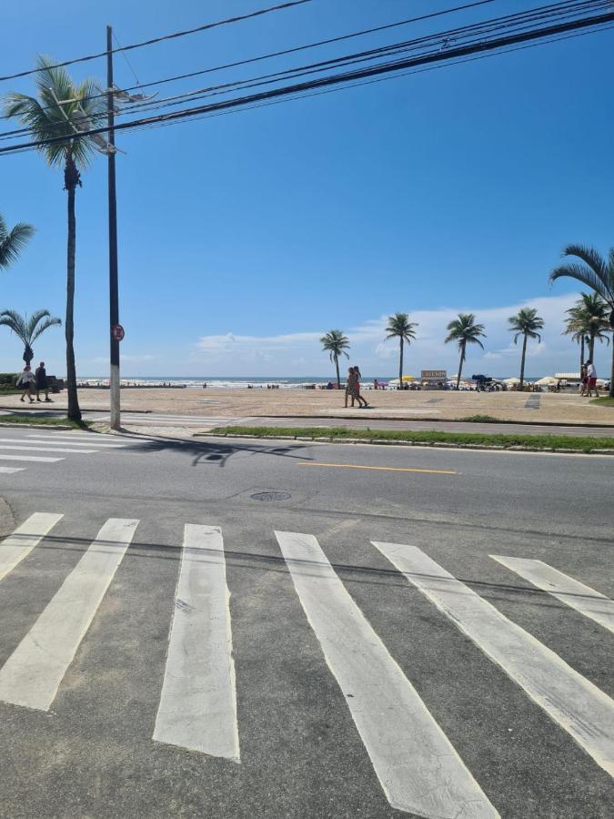 Kitnet Praia Grande Ocian 50 M Da Praia Kültér fotó